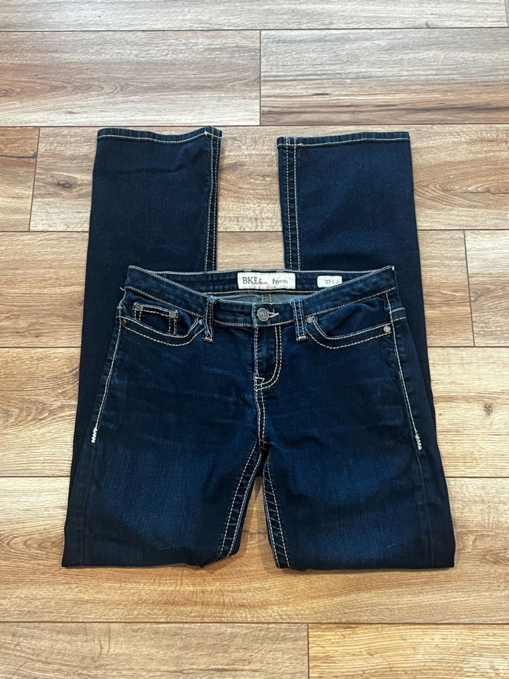 BKE Payton Low Rise Dark Wash Straight leg Jeans Size 27